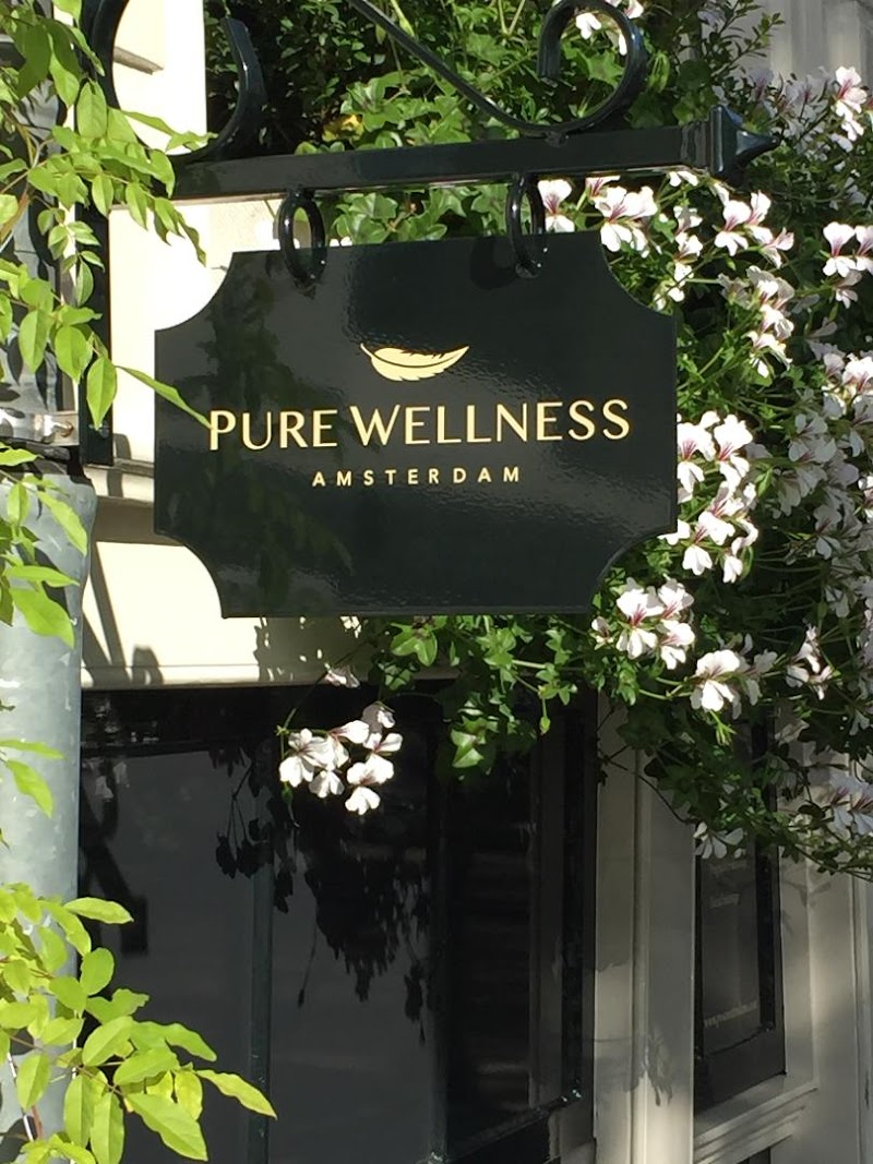 PURE WELLNESS - AMSTERDAM - Hoofdfoto