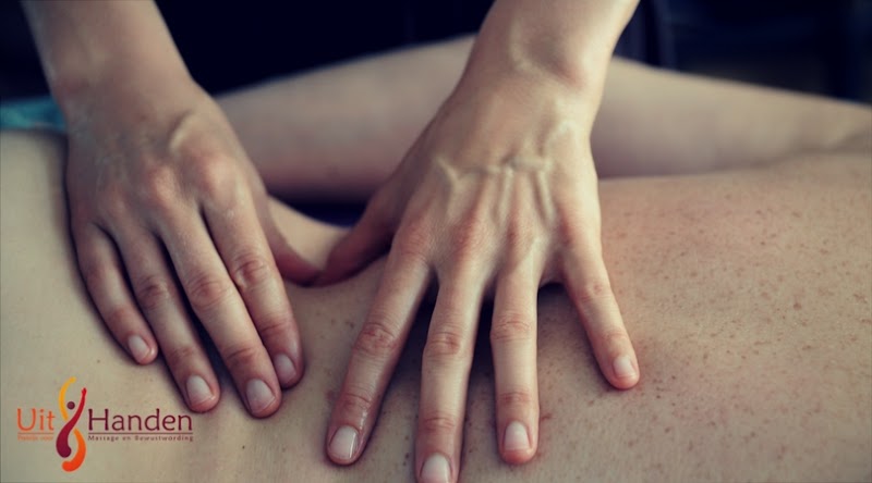 Uithanden Massage - Hoofdfoto